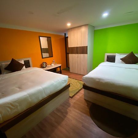 Chareli Resort Nagarkot Luaran gambar