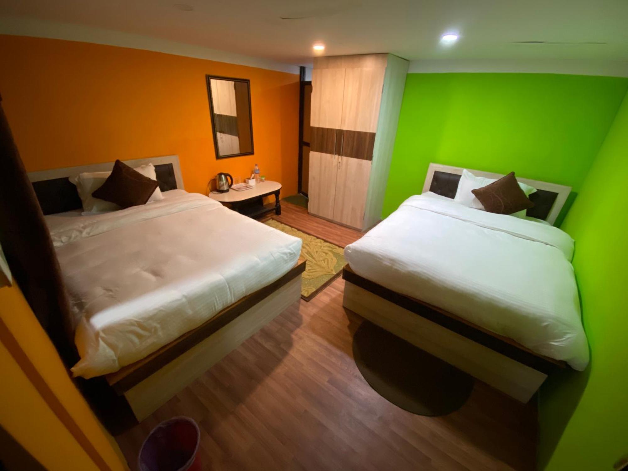 Chareli Resort Nagarkot Luaran gambar
