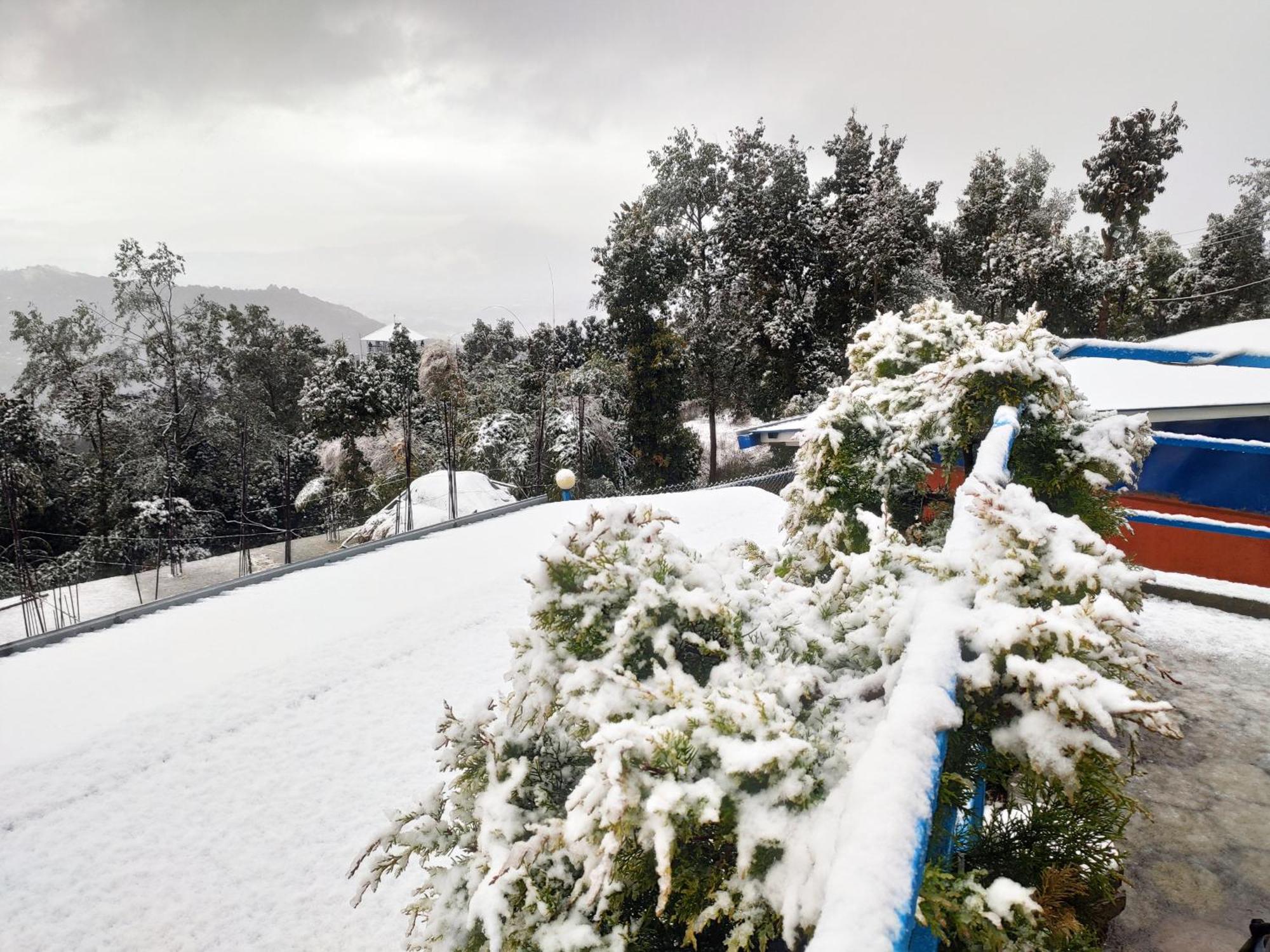 Chareli Resort Nagarkot Luaran gambar